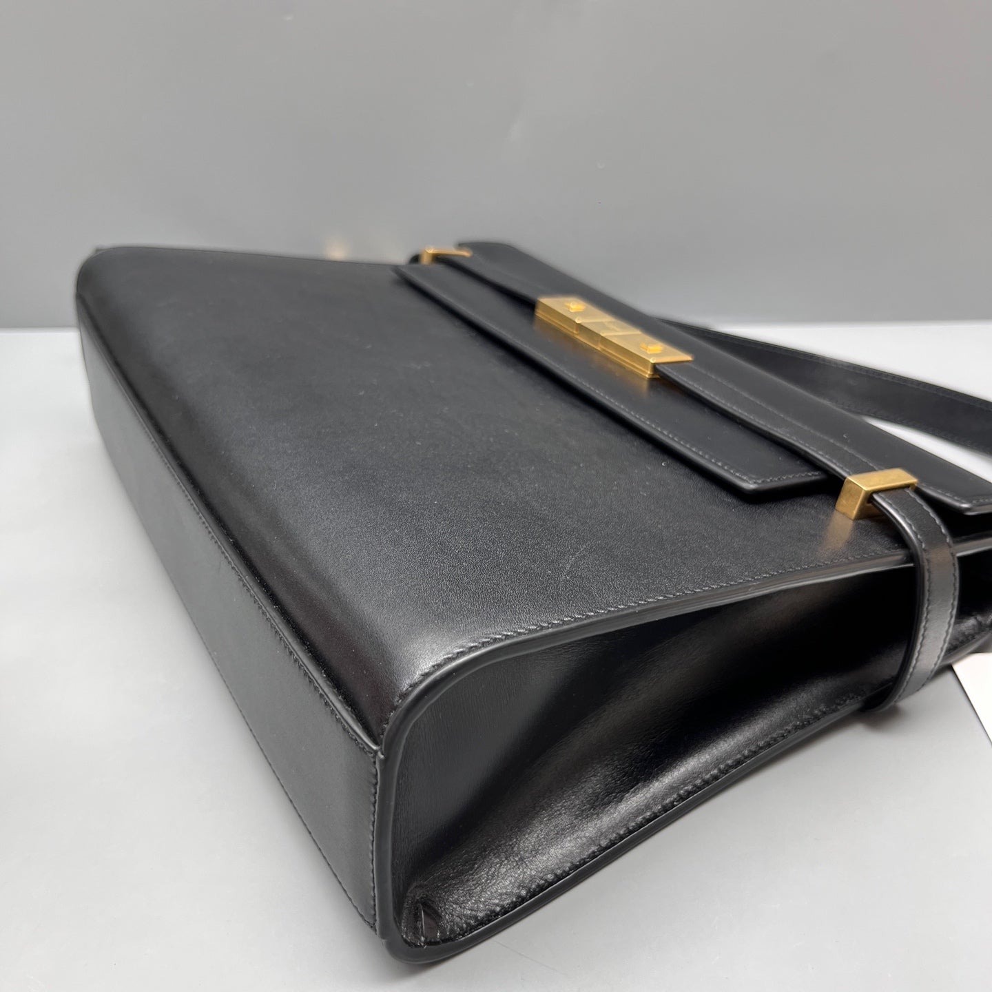 Saint Laurent - Manhattan - Smooth leather - Black - (medium)