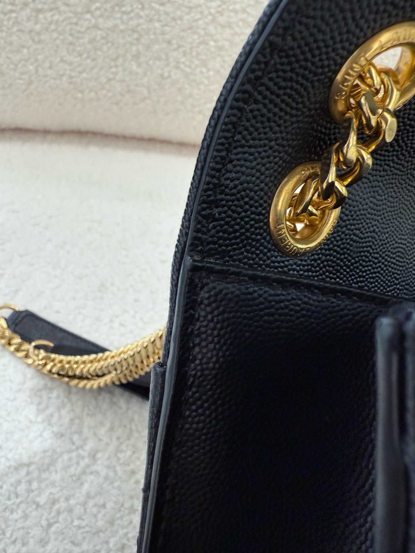 Saint Laurent - Medium Envelope Bag - Grained calfskin leather - Black - (Medium)