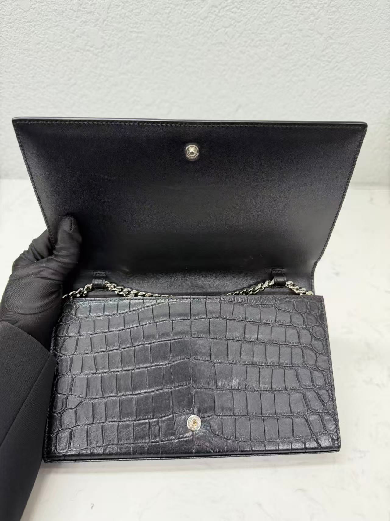 Saint Laurent - Monogram Chain Wallet - Calfskin leather with crocodile embossing - Black with Silver-Tone Hardware - (Small)