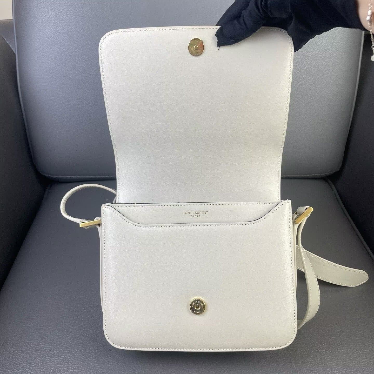 Saint Laurent - Monogram Embossed Messenger Bag - Calfskin leather - White - (small)