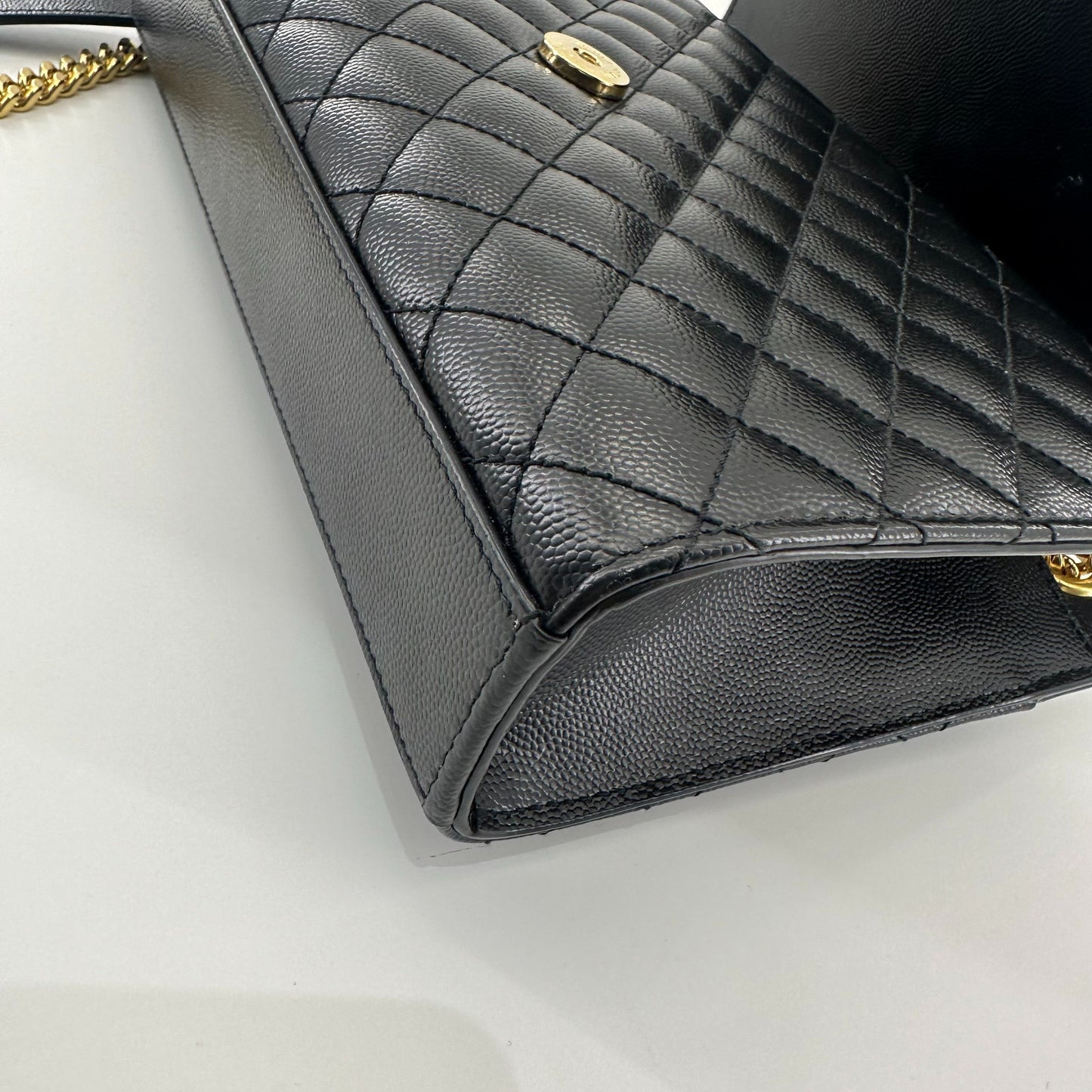 Saint Laurent - Monogram Envelope Bag - Caviar leather - Black with Gold-Tone Hardware - (Medium)