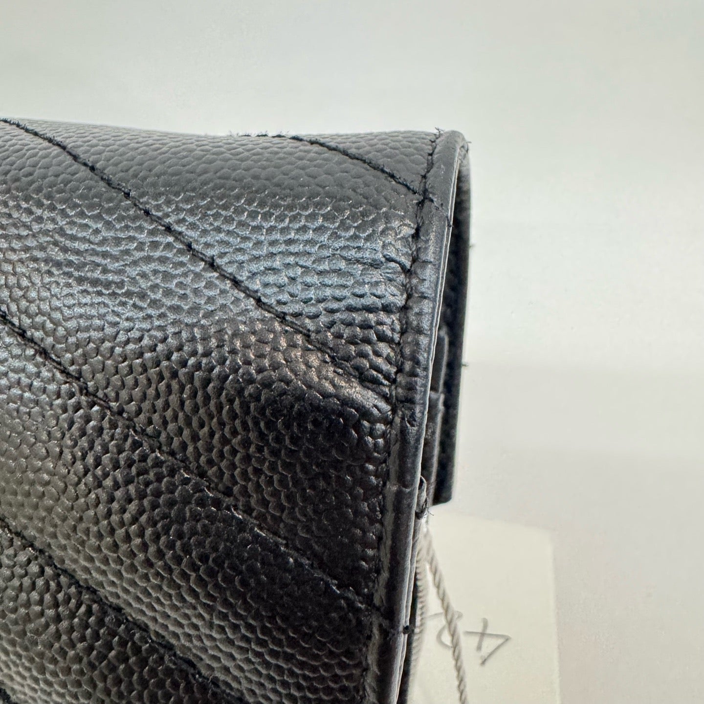 Saint Laurent - Monogram Envelope Bag - Grained leather - Black with Gold-Tone Hardware - (Medium)