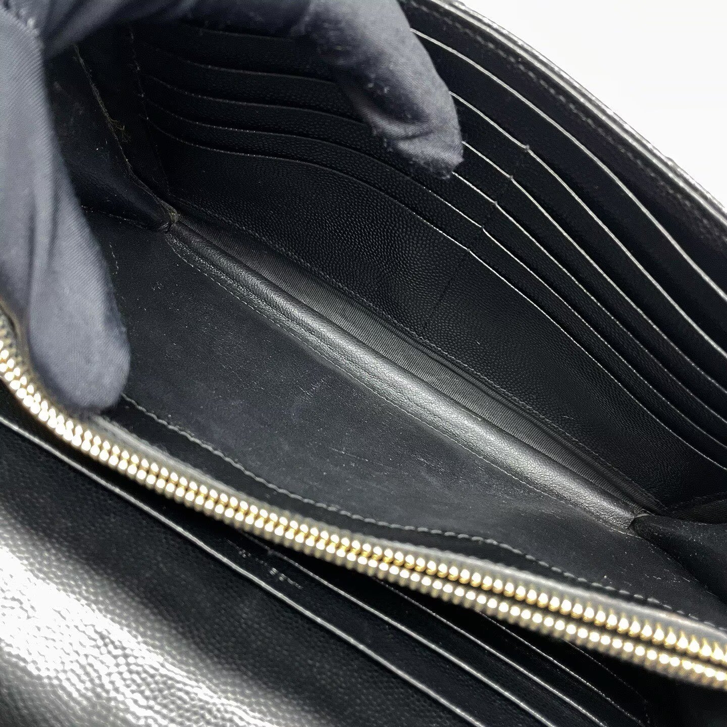 Saint Laurent - Monogram Envelope Chain Bag - Caviar leather - Black with Gold-Tone Hardware - (medium)