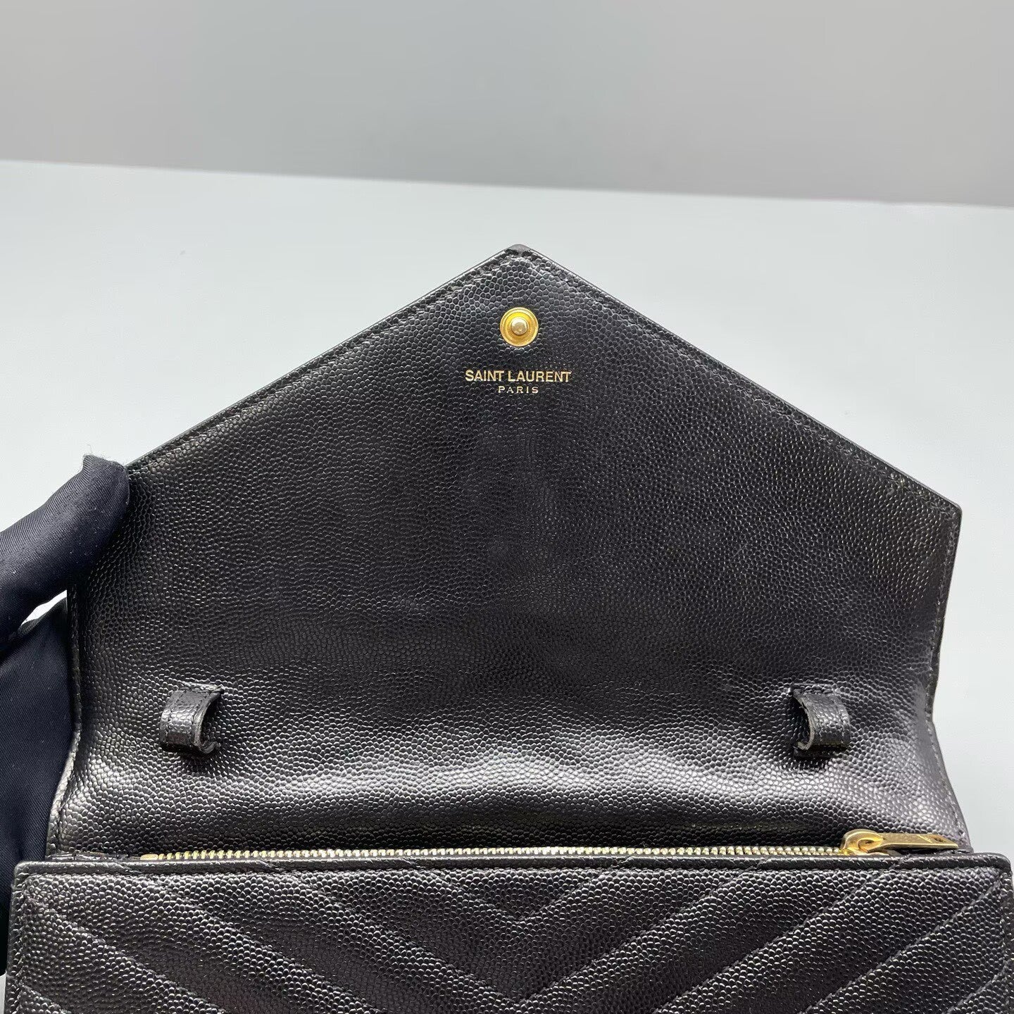 Saint Laurent - Monogram Envelope Chain Bag - Caviar leather - Black with Gold-Tone Hardware - (medium)