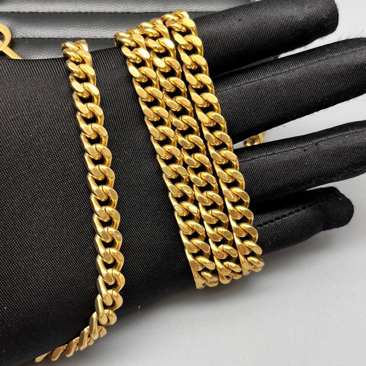 Saint Laurent - Monogram Envelope Chain Bag - Leather - Black - (mini)