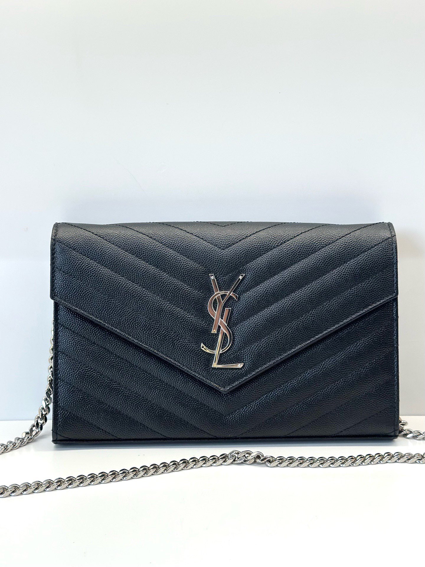 Saint Laurent - Monogram Envelope Wallet on Chain (WOC) - Grained calfskin leather - Black with Silver-Tone Hardware - (medium)