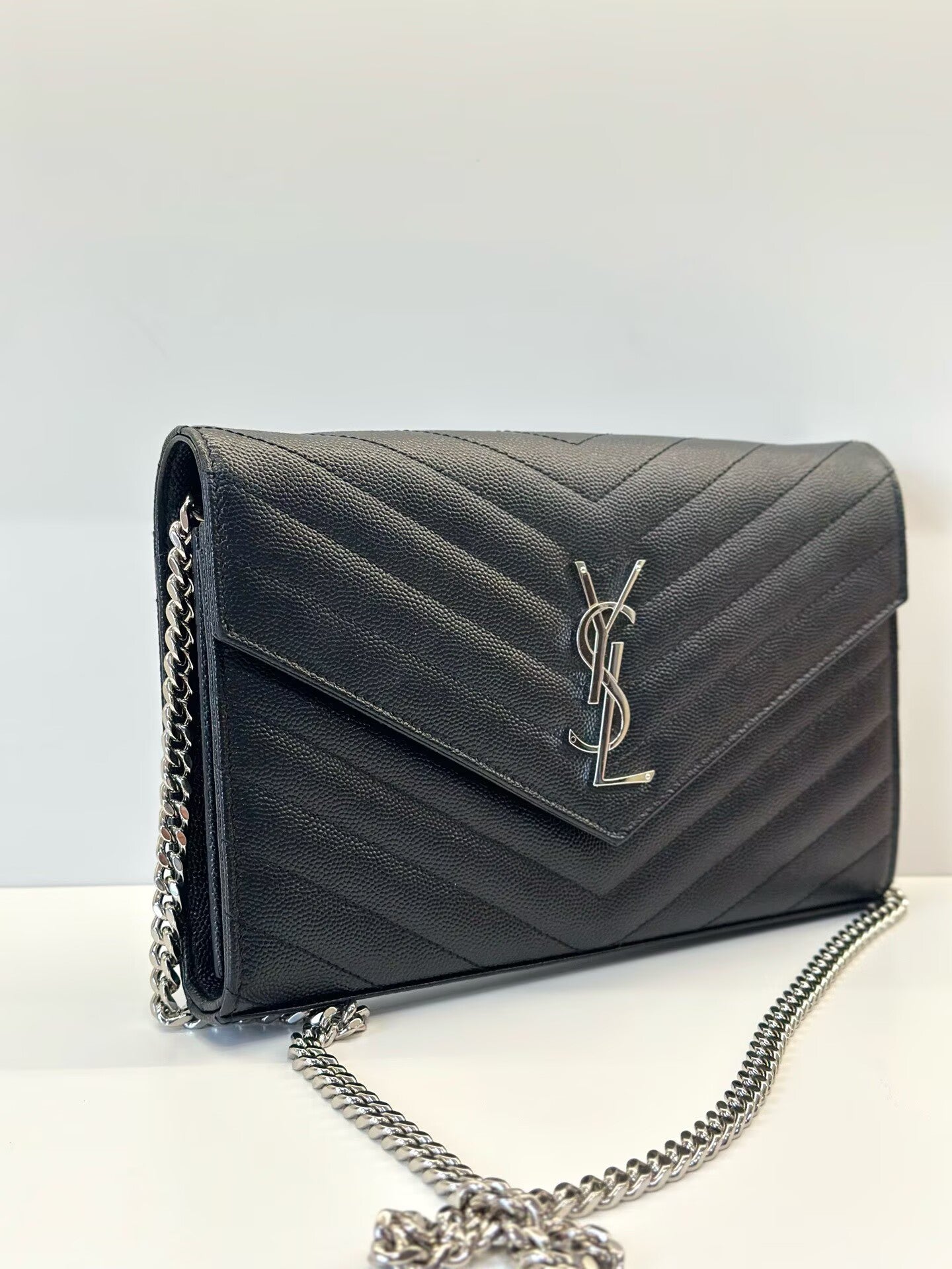 Saint Laurent - Monogram Envelope Wallet on Chain (WOC) - Grained calfskin leather - Black with Silver-Tone Hardware - (medium)