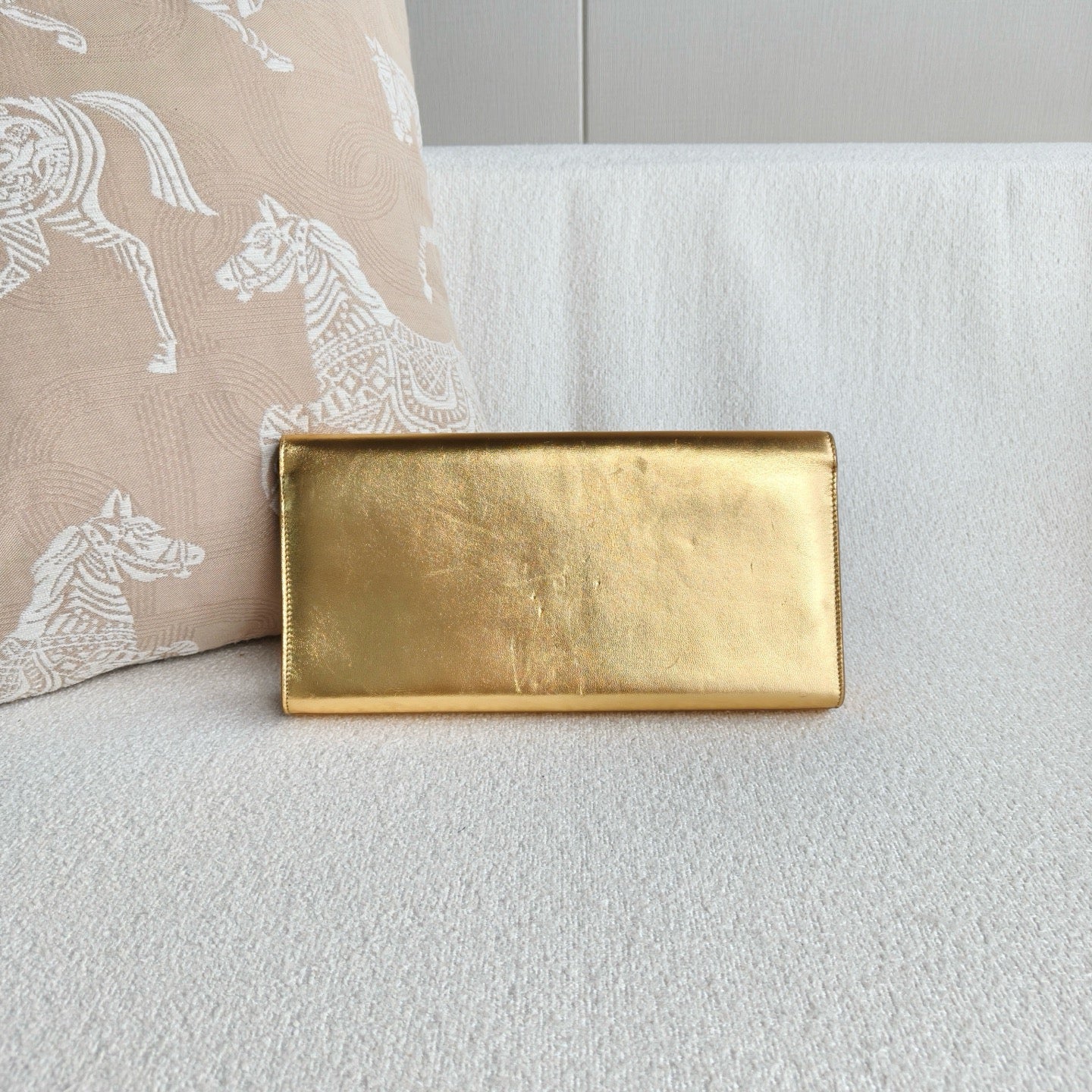 Saint Laurent - Monogram Flap Clutch - Leather - Gold - (medium)