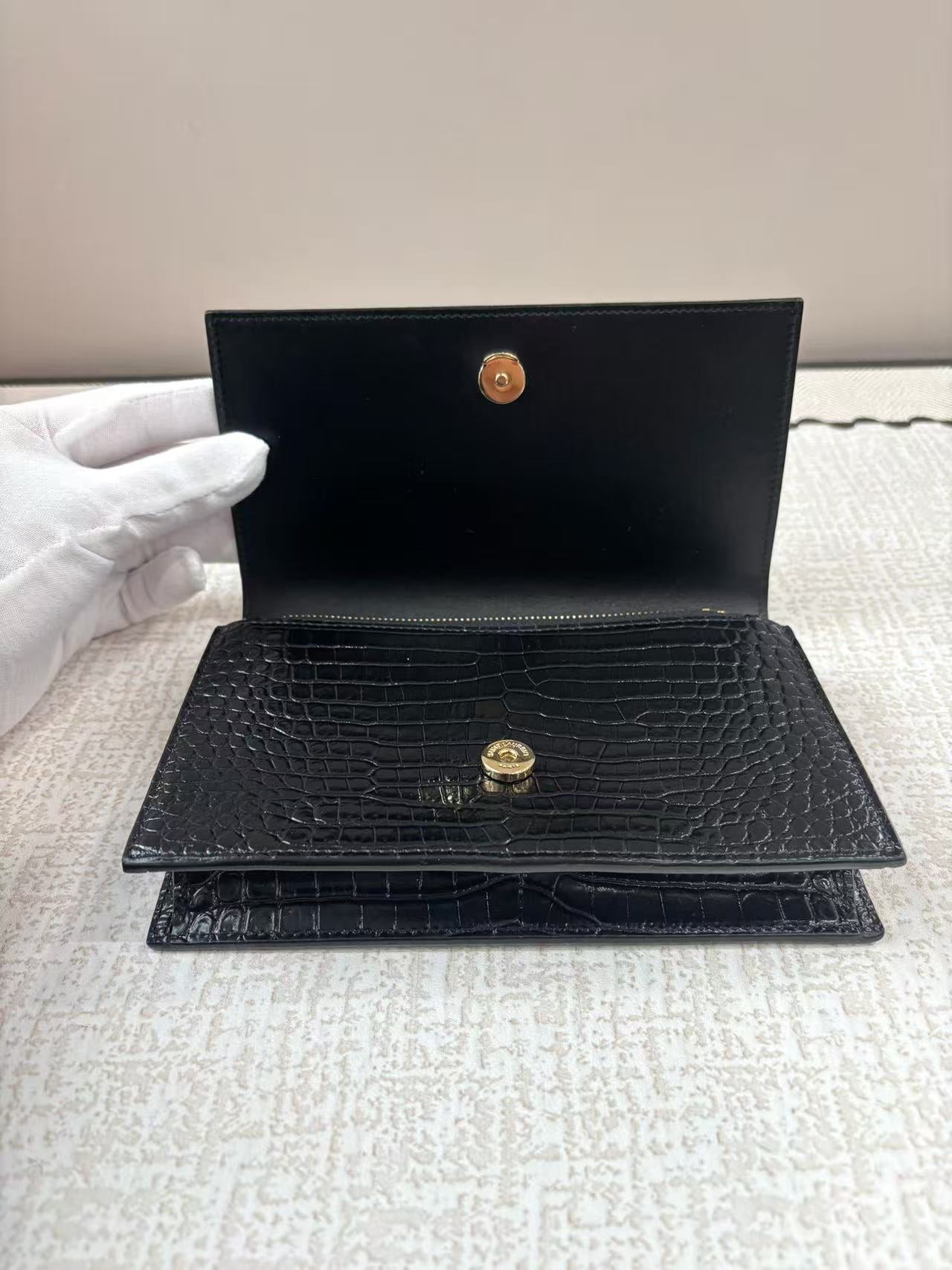 Saint Laurent - Monogram Kate Tassel Wallet on Chain - Calfskin leather with patent finish, crocodile embossed - Black - (mini)