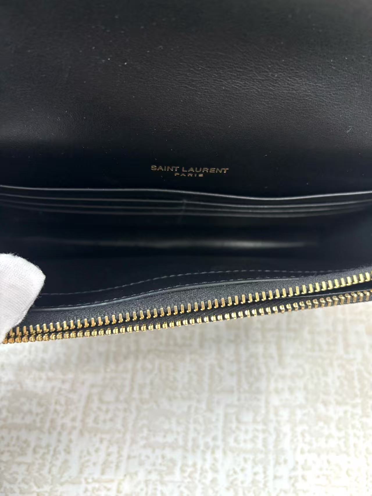 Saint Laurent - Monogram Kate Tassel Wallet on Chain - Calfskin leather with patent finish, crocodile embossed - Black - (mini)
