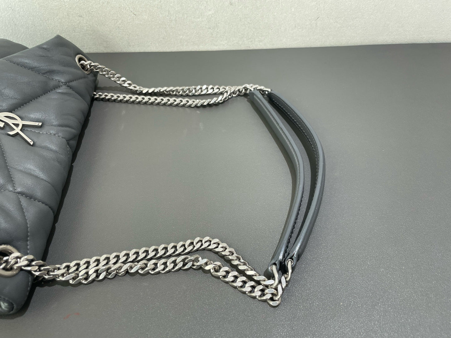 Saint Laurent - Monogram Loulou - Lambskin leather - Grey with Silver-Tone Hardware - (Medium)