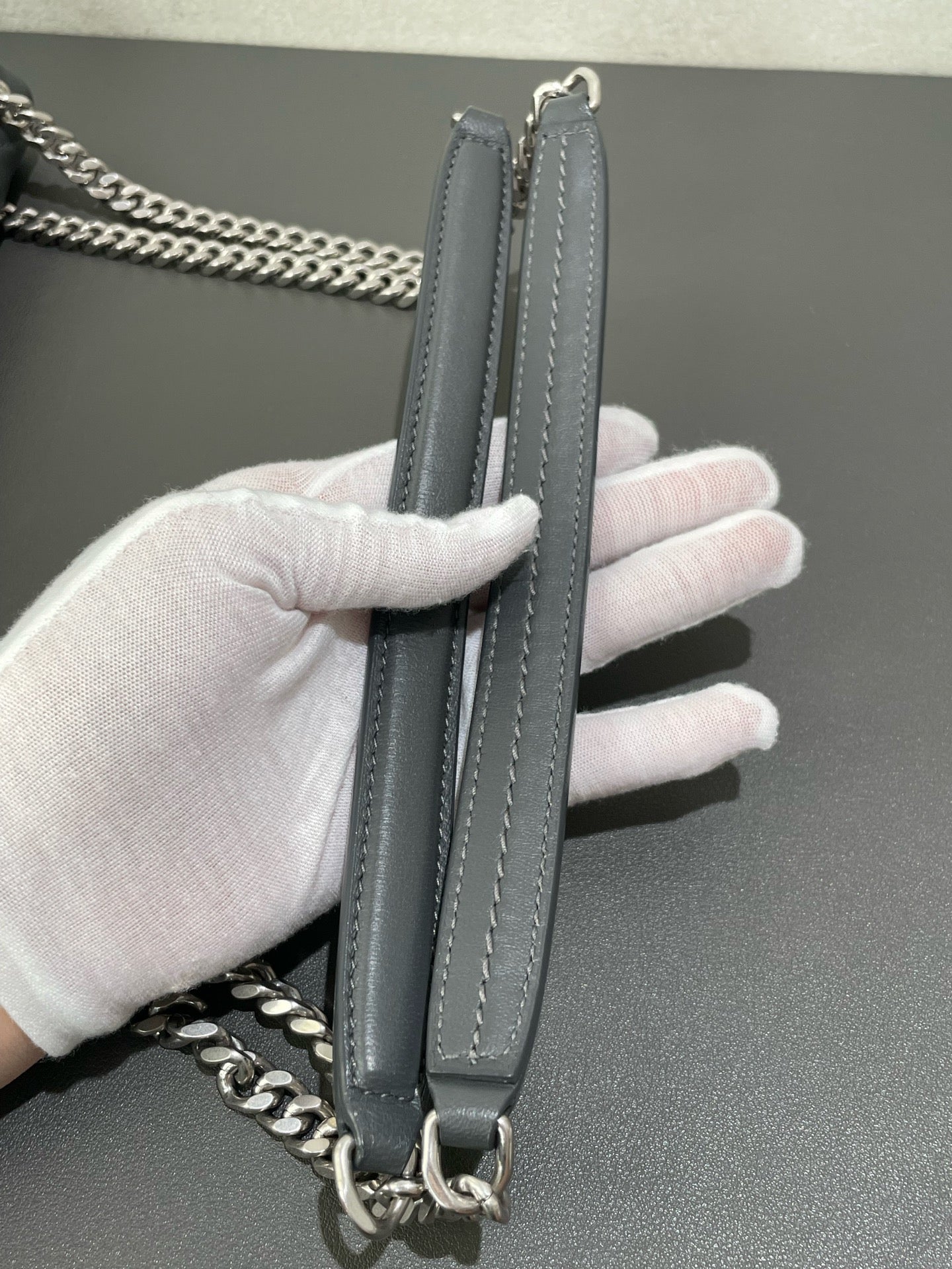 Saint Laurent - Monogram Loulou - Lambskin leather - Grey with Silver-Tone Hardware - (Medium)
