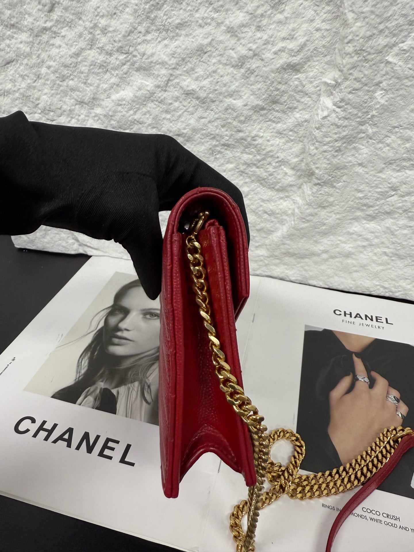 Saint Laurent - Monogram Wallet on Chain (WOC) - Leather - Red - (mini)