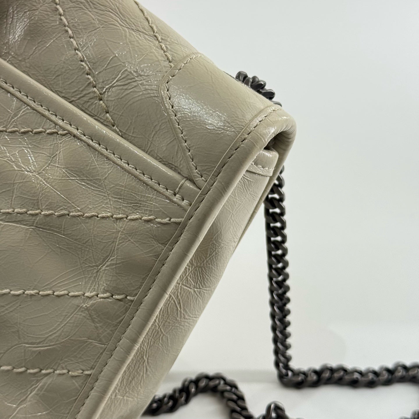 Saint Laurent Niki Leather Beige - view 13