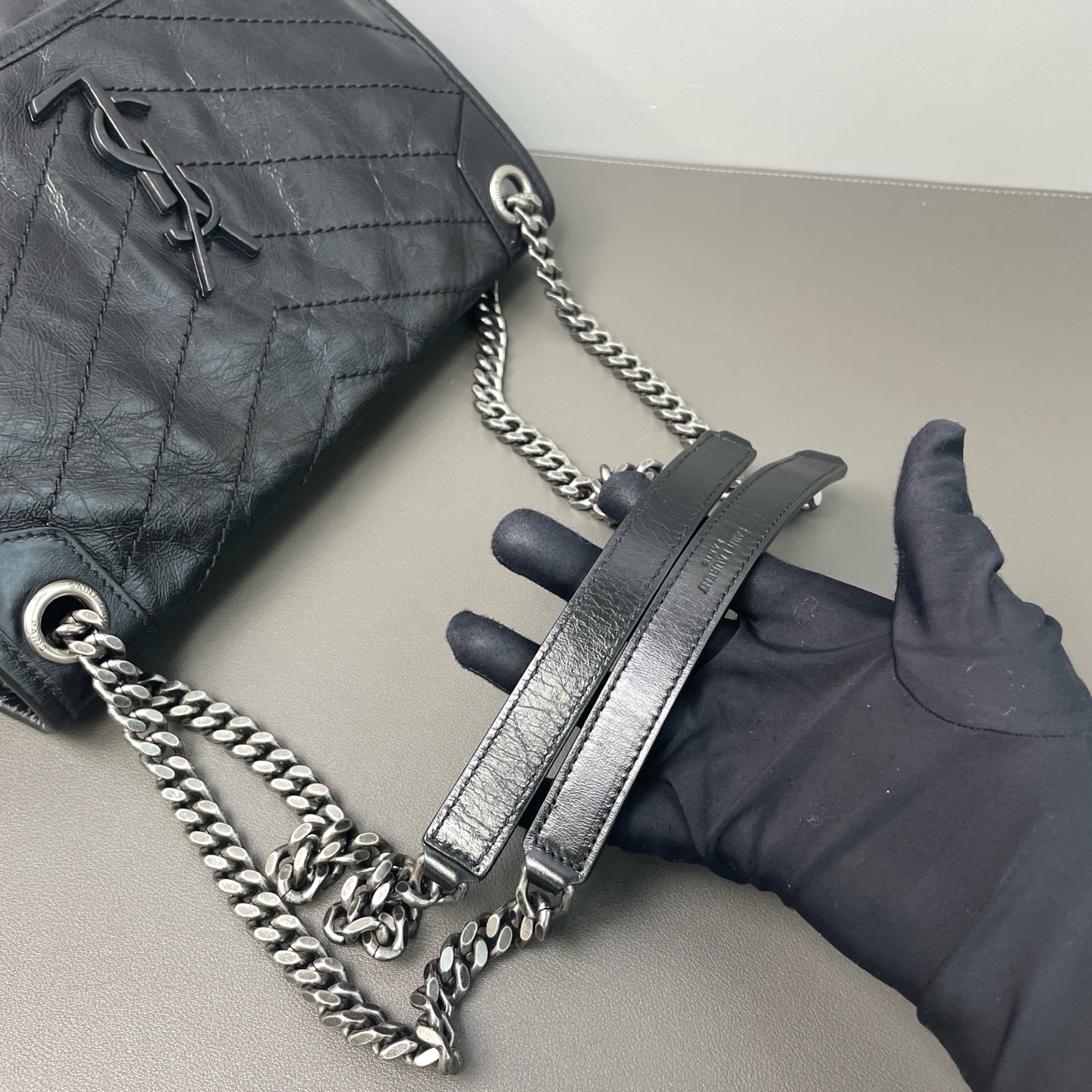 Saint Laurent Niki Calfskin leather Black - view 7