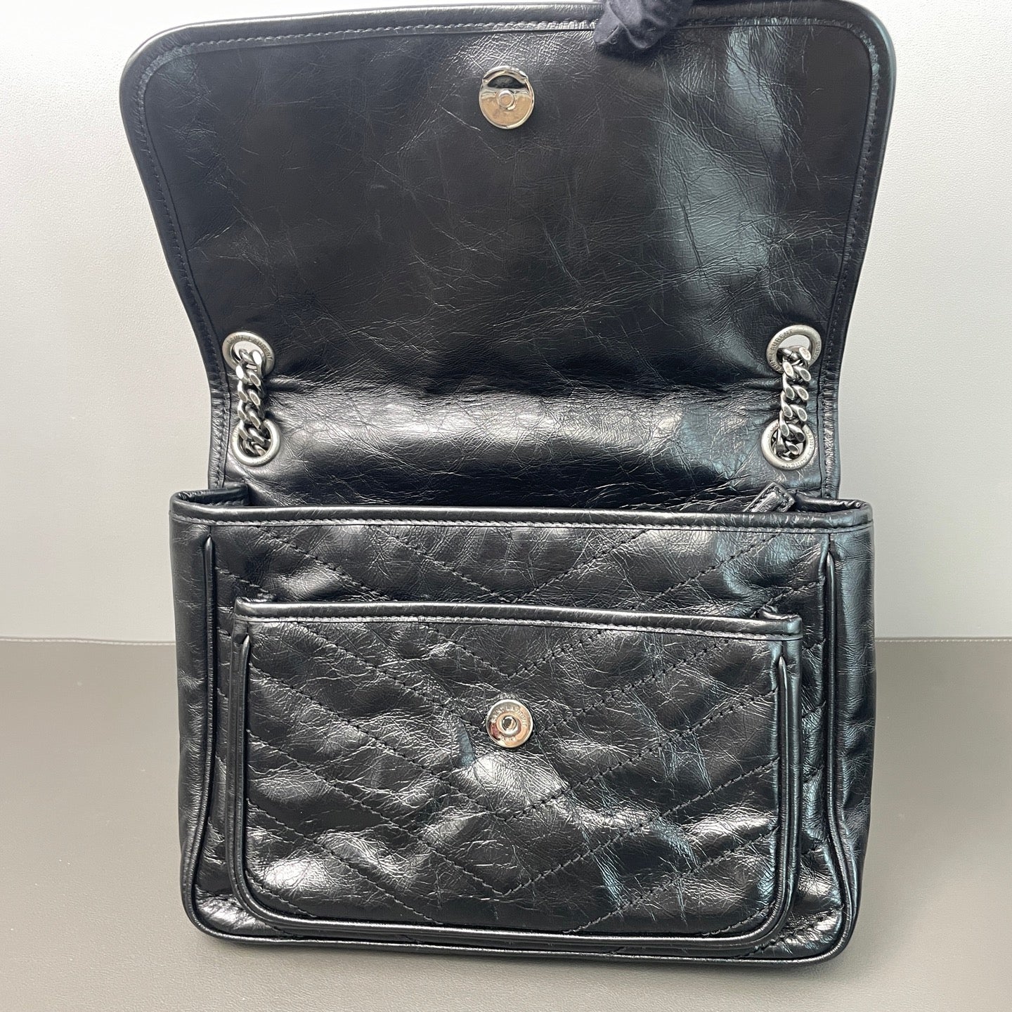 Saint Laurent Niki Calfskin leather Black - view 9