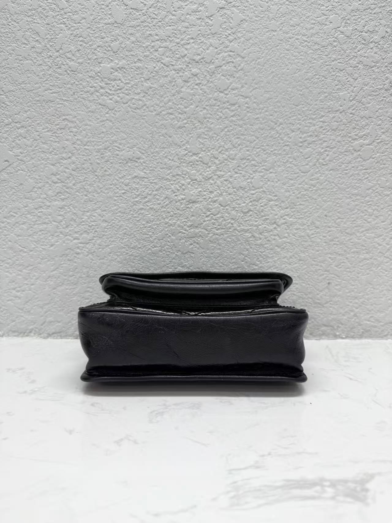 Saint Laurent - Niki Baby - Distressed crinkled leather - Black - (Small)