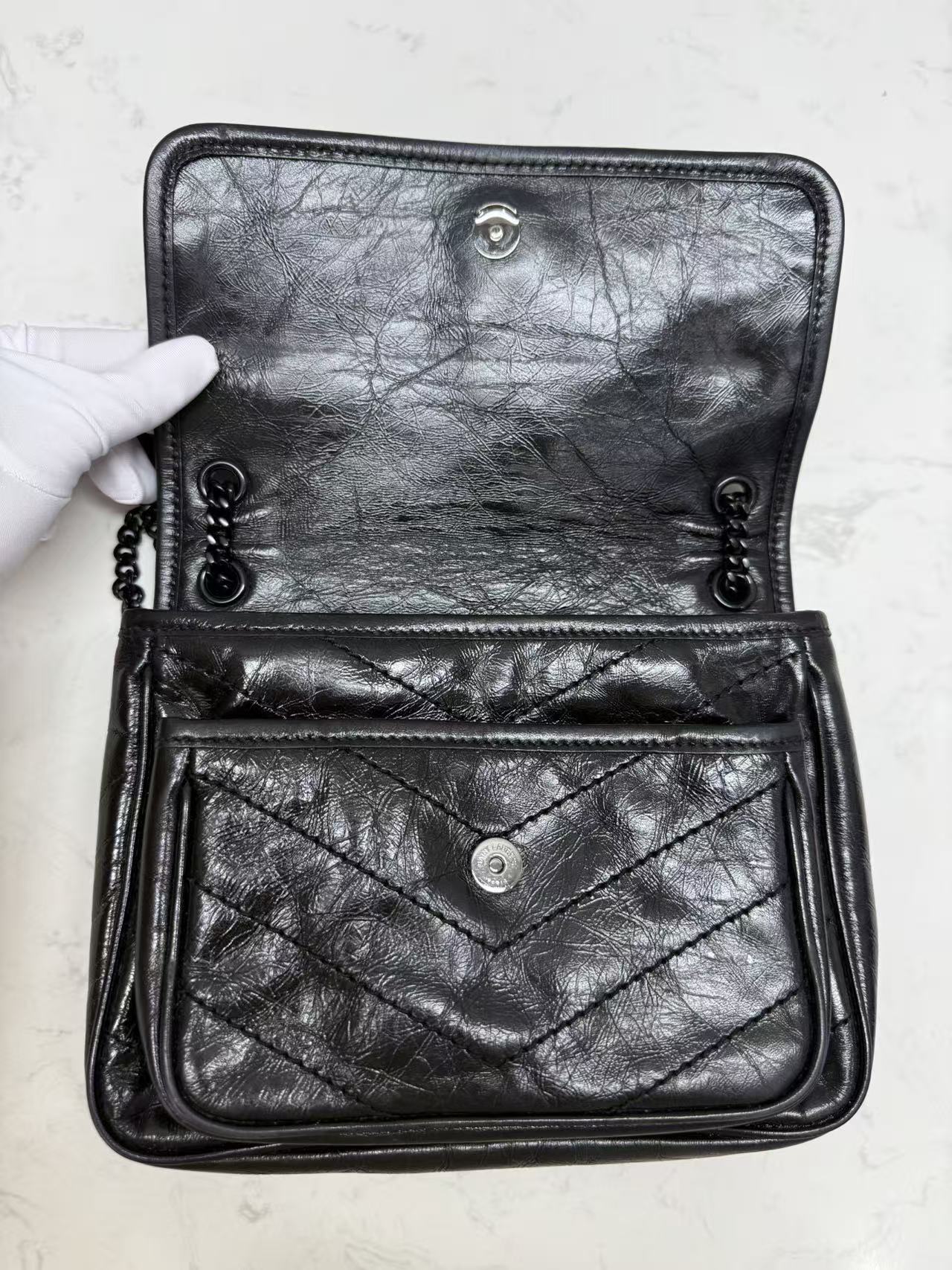 Saint Laurent - Niki Baby - Distressed crinkled leather - Black - (Small)