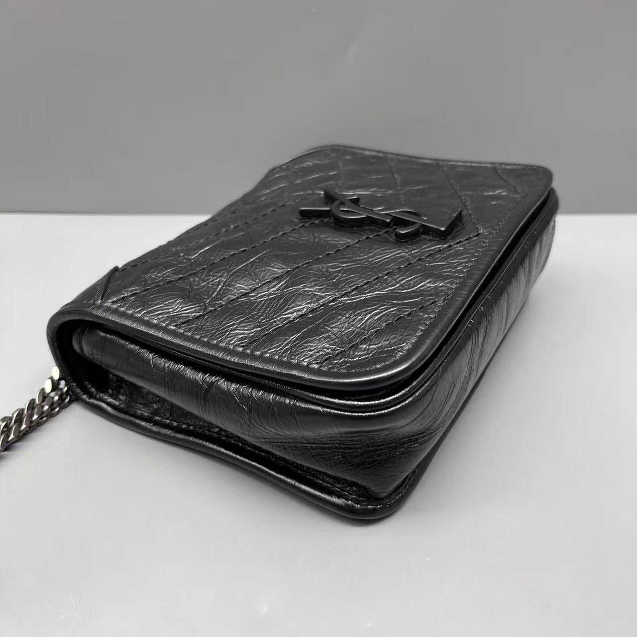 Saint Laurent - Niki Chain Bag - Crinkled calfskin leather - Black - (mini)