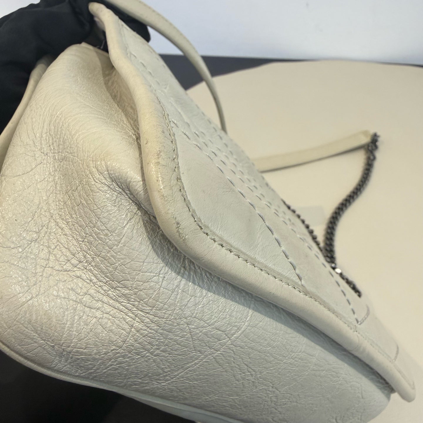 Saint Laurent - Niki Chain Bag - Crinkled leather - Cream White - (small)