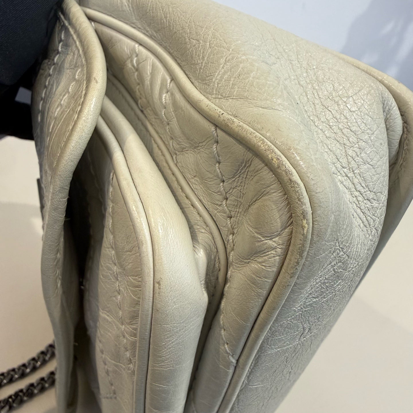 Saint Laurent - Niki Chain Bag - Crinkled leather - Cream White - (small)