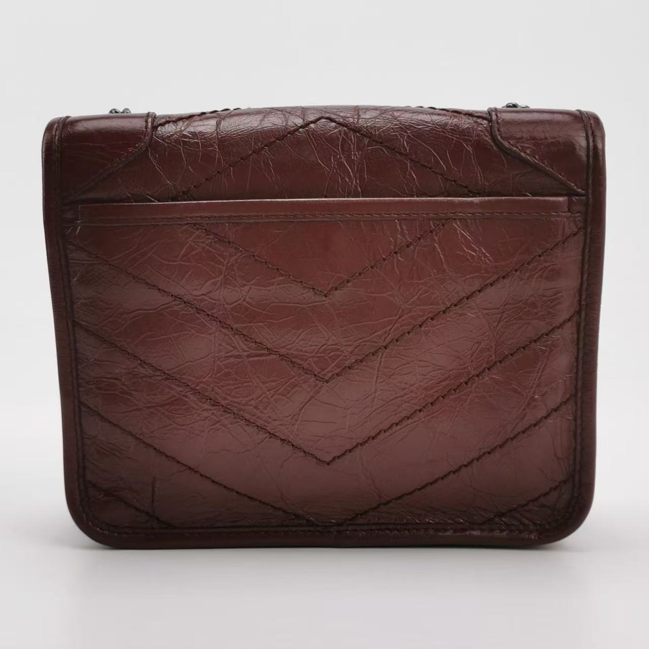 Saint Laurent - Niki chain bag - Crinkled leather - Deep red with dark silver-tone hardware - (mini)