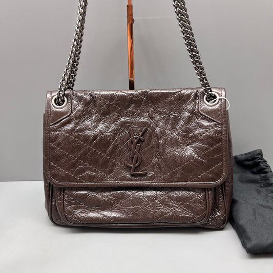 Saint Laurent - Niki Chain Bag - Crinkled vintage calfskin leather - Dark Brown with Aged Silver-Tone Hardware - (Medium)