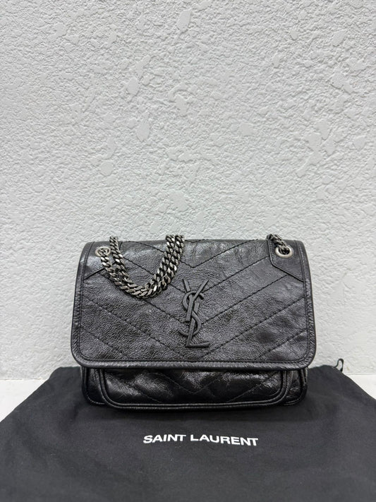 Saint Laurent - Niki Chain Bag - Oil wax leather - Black - (Small)
