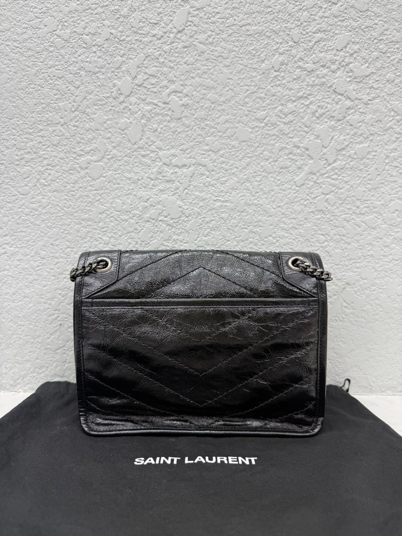 Saint Laurent - Niki Chain Bag - Oil wax leather - Black - (Small)