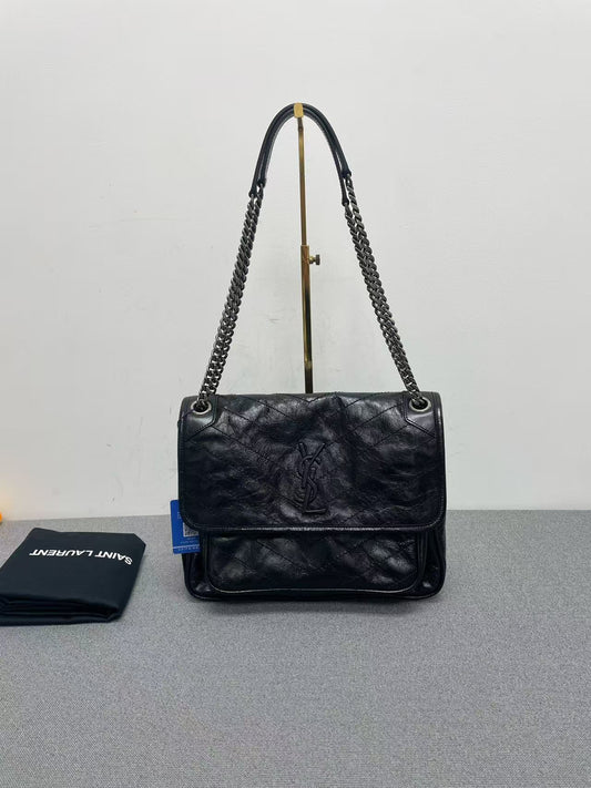 Saint Laurent - Niki - Crinkled calfskin leather - Black - (Medium)