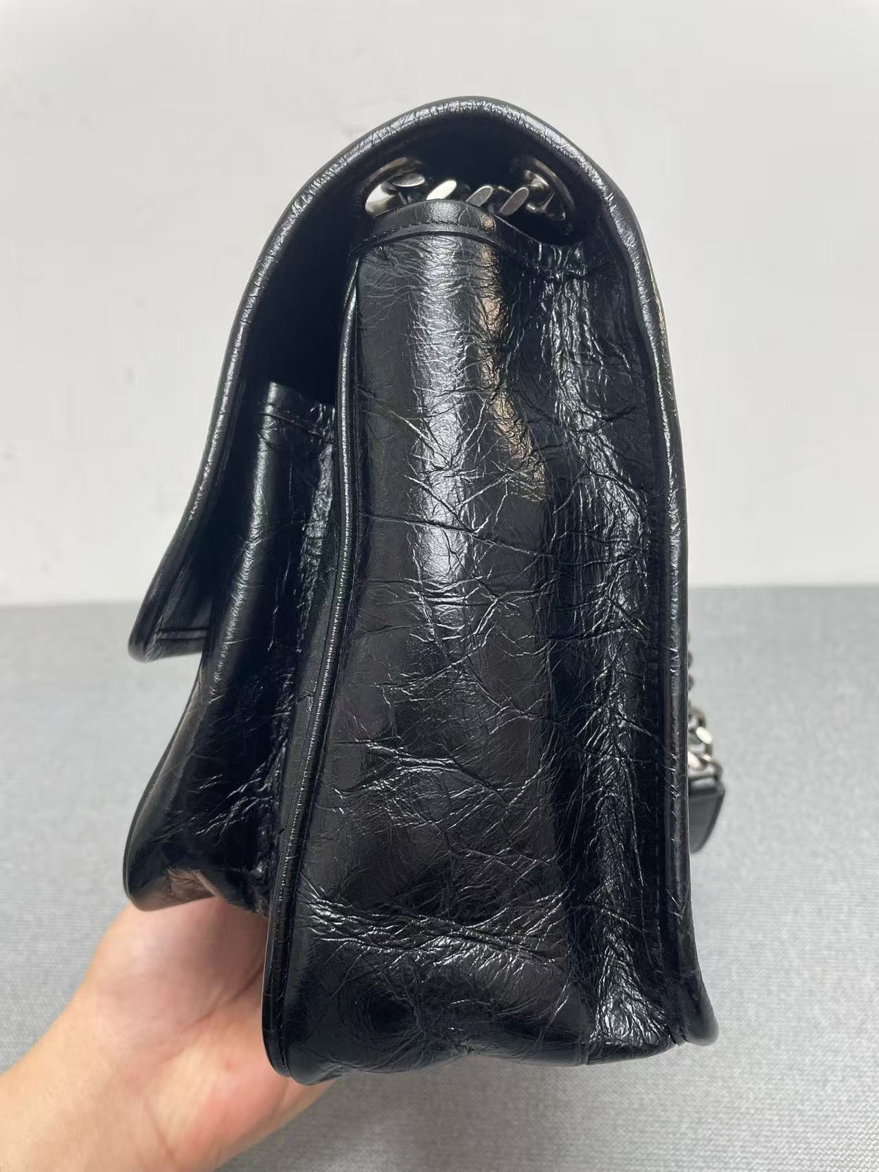 Saint Laurent - Niki - Crinkled calfskin leather - Black - (Medium)