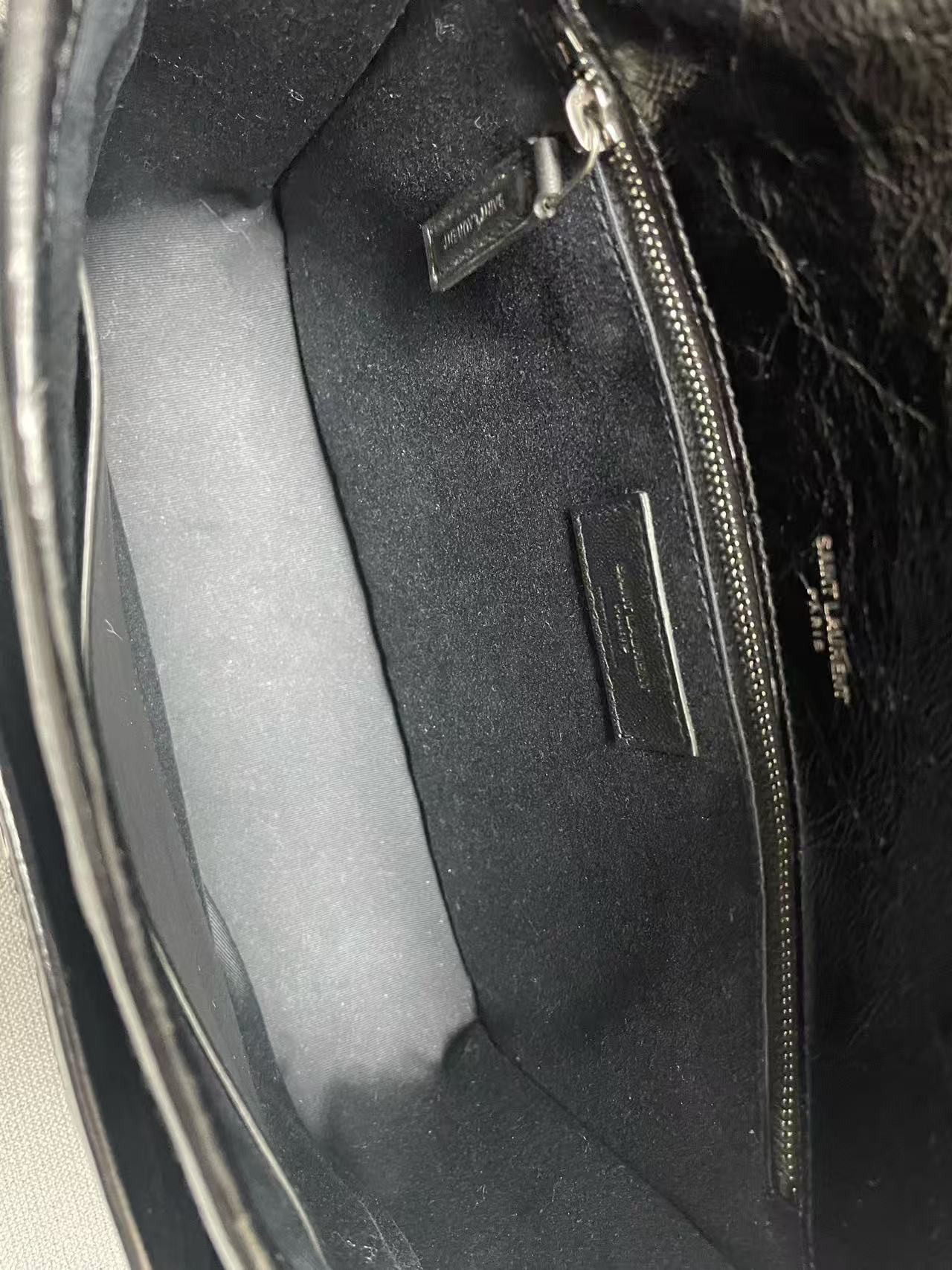 Saint Laurent - Niki - Crinkled calfskin leather - Black - (Medium)