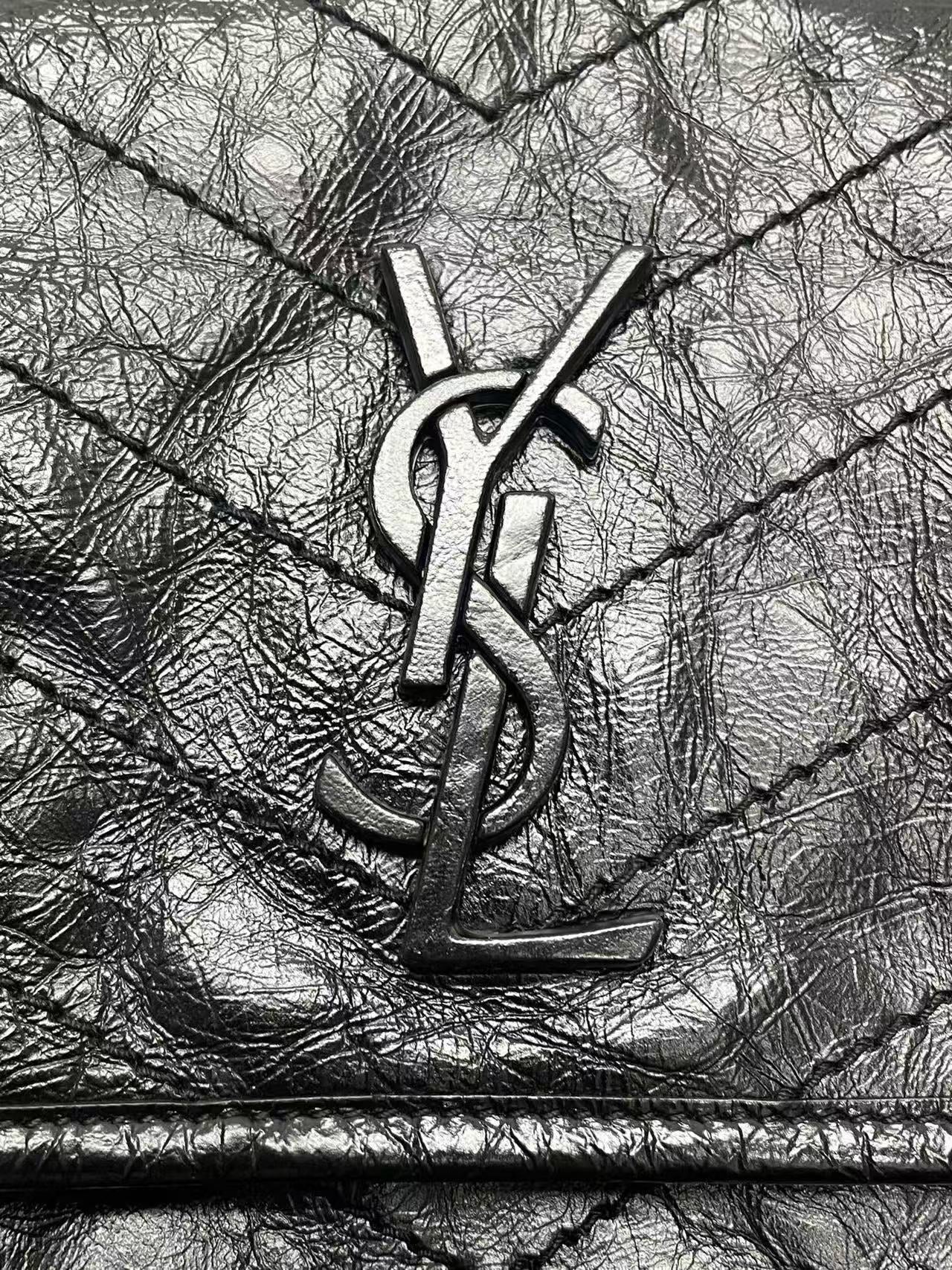 Saint Laurent - Niki - Crinkled calfskin leather - Black - (Medium)