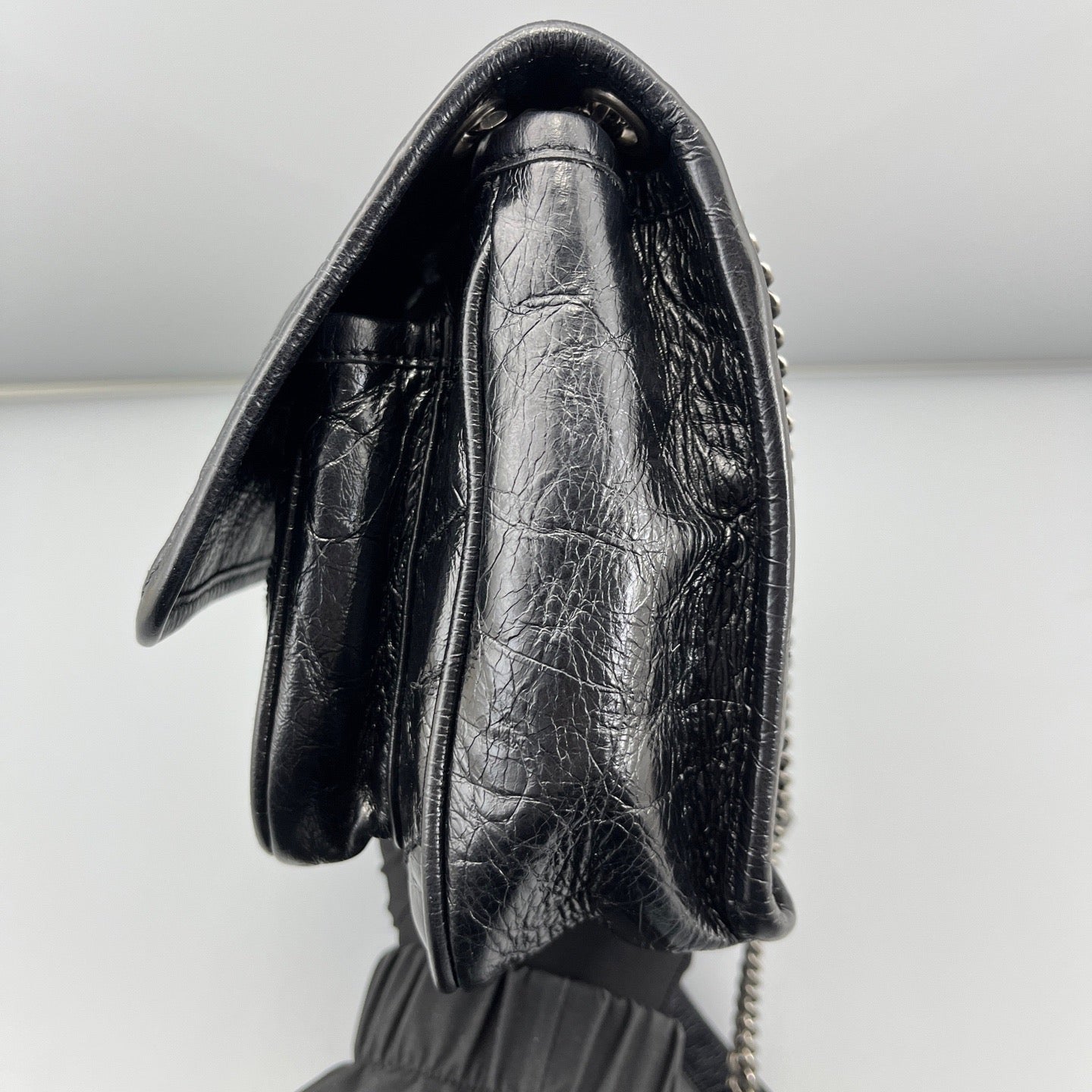 Saint Laurent - Niki - Crinkled calfskin leather - Black - (small)