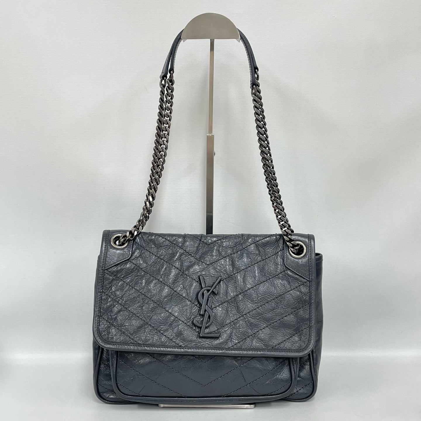 Saint Laurent - Niki - Crinkled calfskin leather - Dark Grey with Dark Silver-Tone Hardware - (Medium)