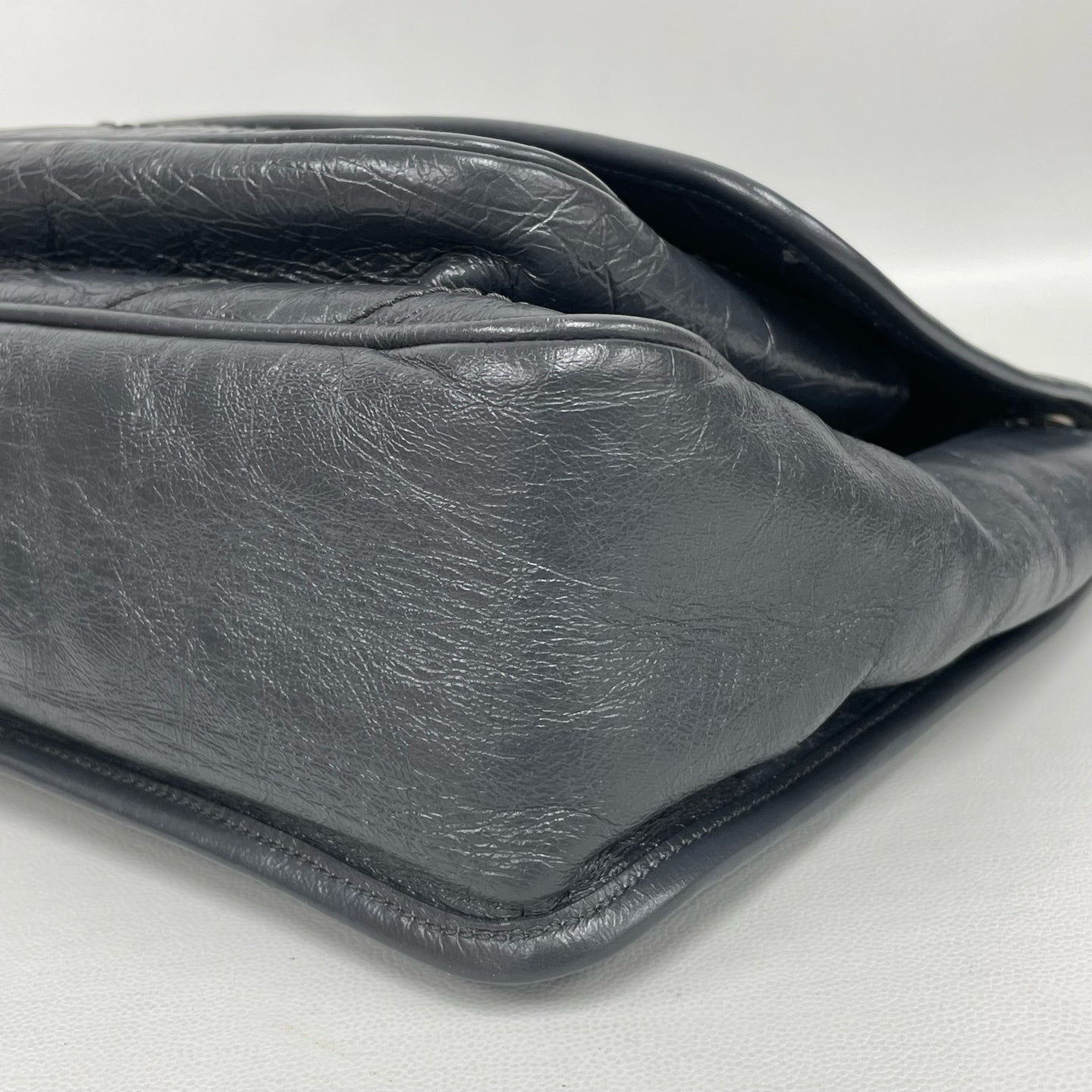 Saint Laurent - Niki - Crinkled calfskin leather - Dark Grey with Dark Silver-Tone Hardware - (Medium)