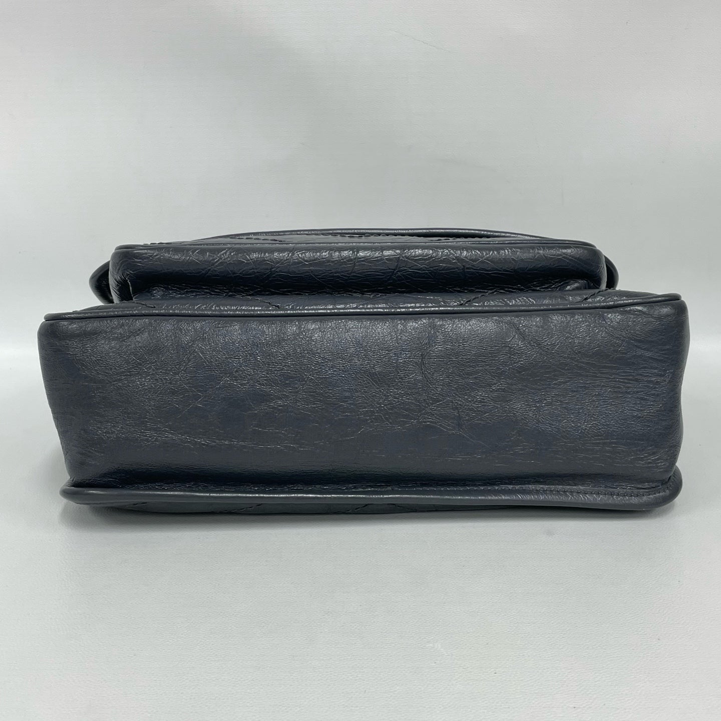 Saint Laurent - Niki - Crinkled calfskin leather - Dark Grey with Dark Silver-Tone Hardware - (Medium)