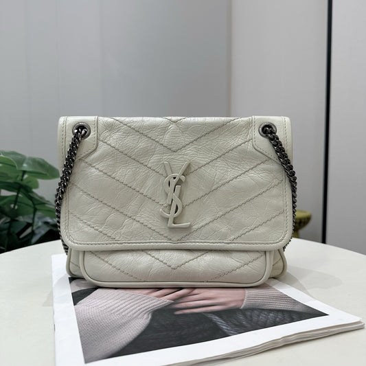 Saint Laurent - Niki - Crinkled calfskin leather - Off-white with Dark Silver-Tone Hardware - (Small)