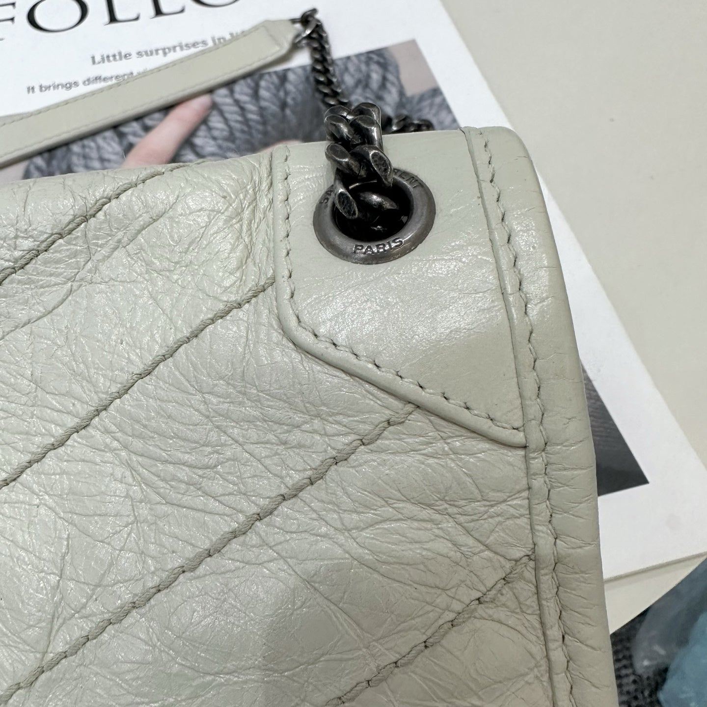 Saint Laurent - Niki - Crinkled calfskin leather - Off-white with Dark Silver-Tone Hardware - (Small)