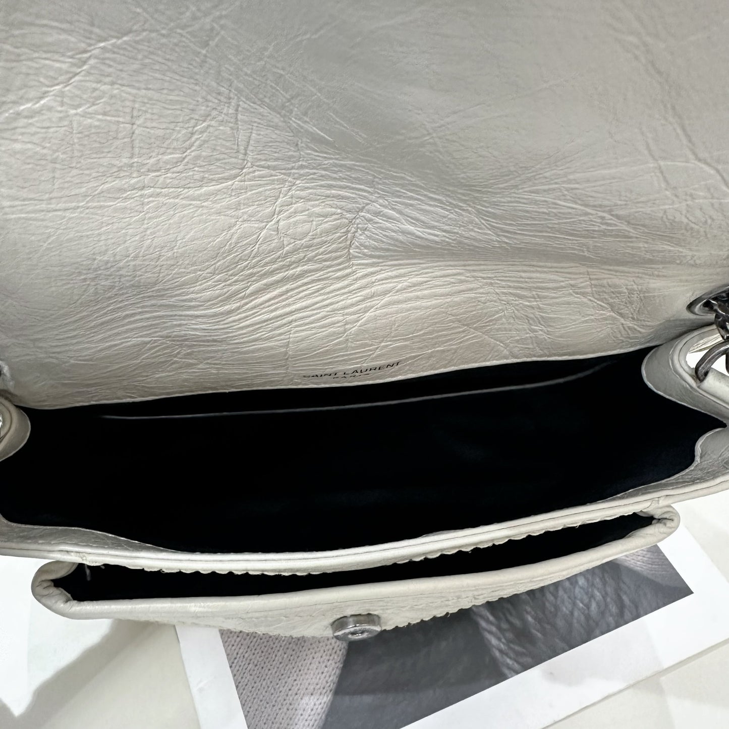 Saint Laurent - Niki - Crinkled calfskin leather - Off-white with Dark Silver-Tone Hardware - (Small)
