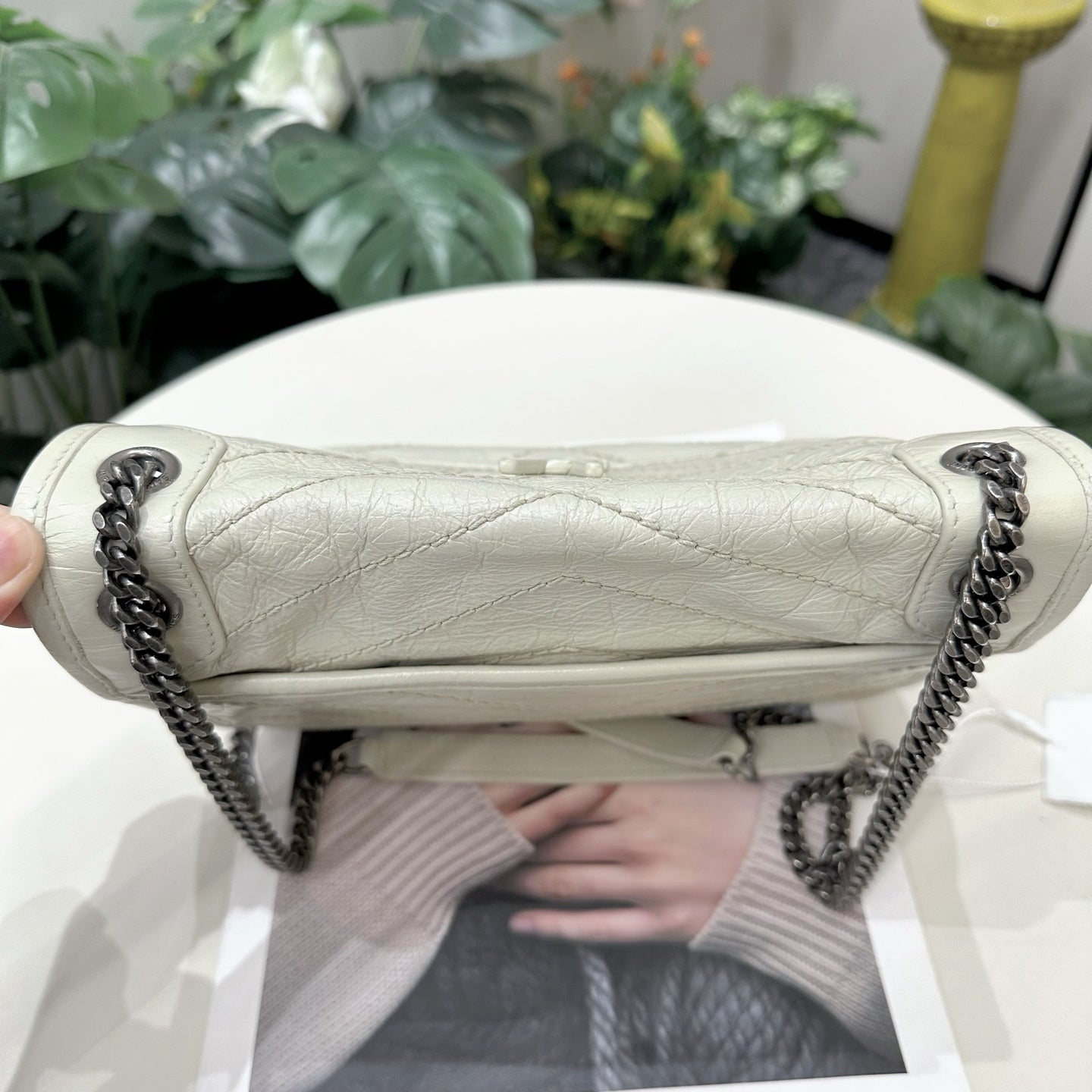 Saint Laurent - Niki - Crinkled calfskin leather - Off-white with Dark Silver-Tone Hardware - (Small)