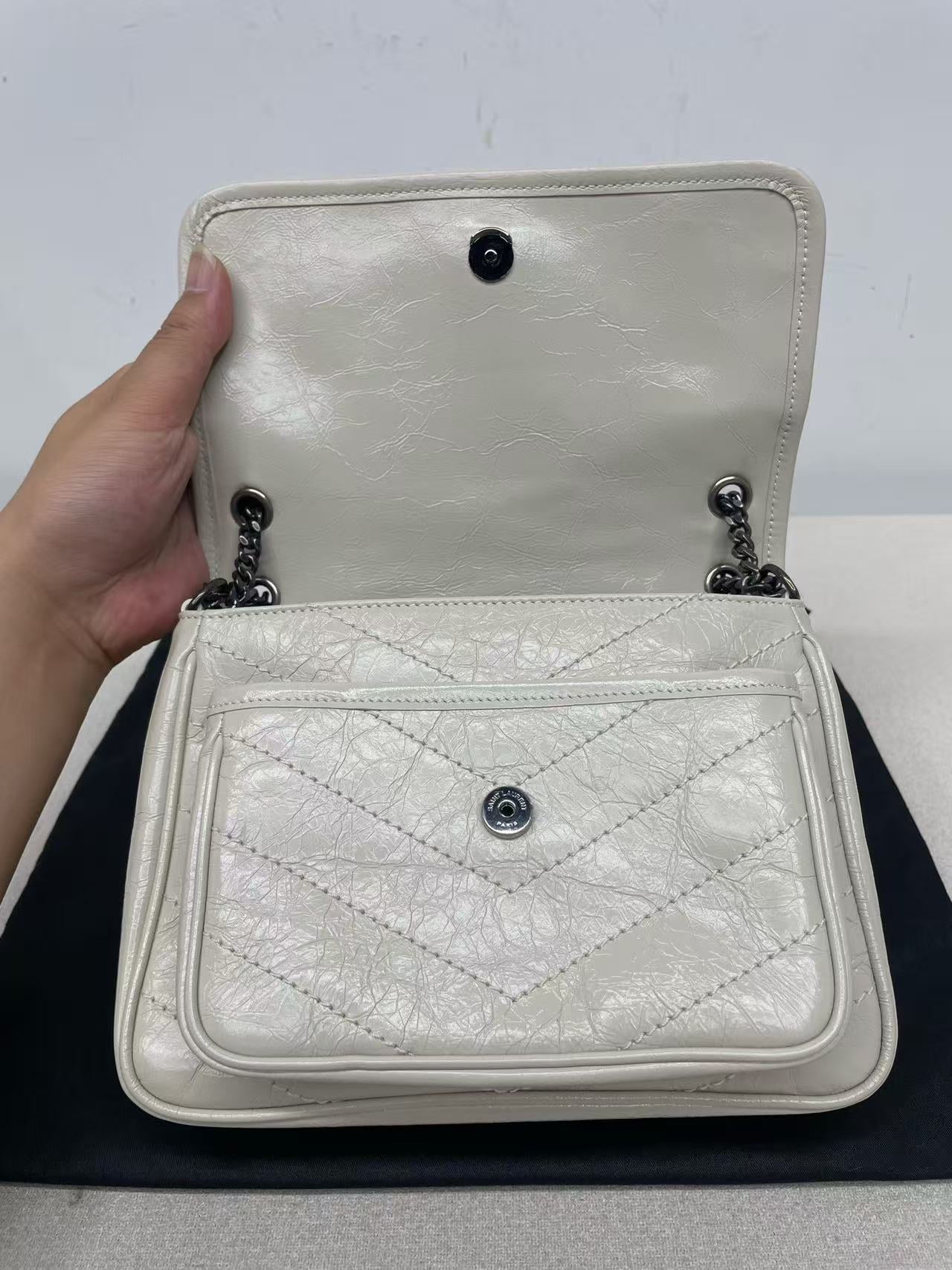 Saint Laurent - Niki - Crinkled leather - White - (small)