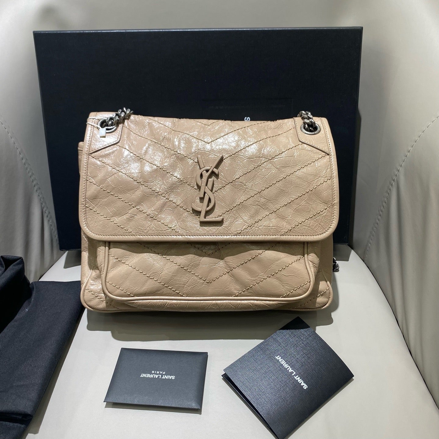 Saint Laurent - Niki - Crinkled vintage leather - Beige - (Medium)