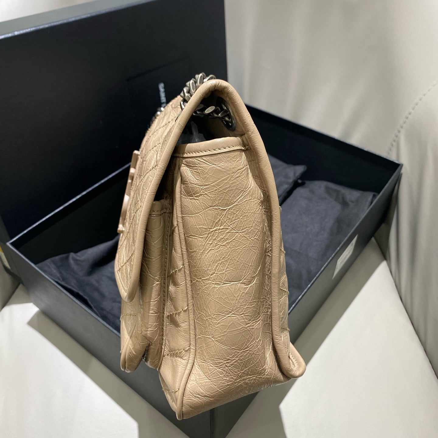 Saint Laurent - Niki - Crinkled vintage leather - Beige - (Medium)