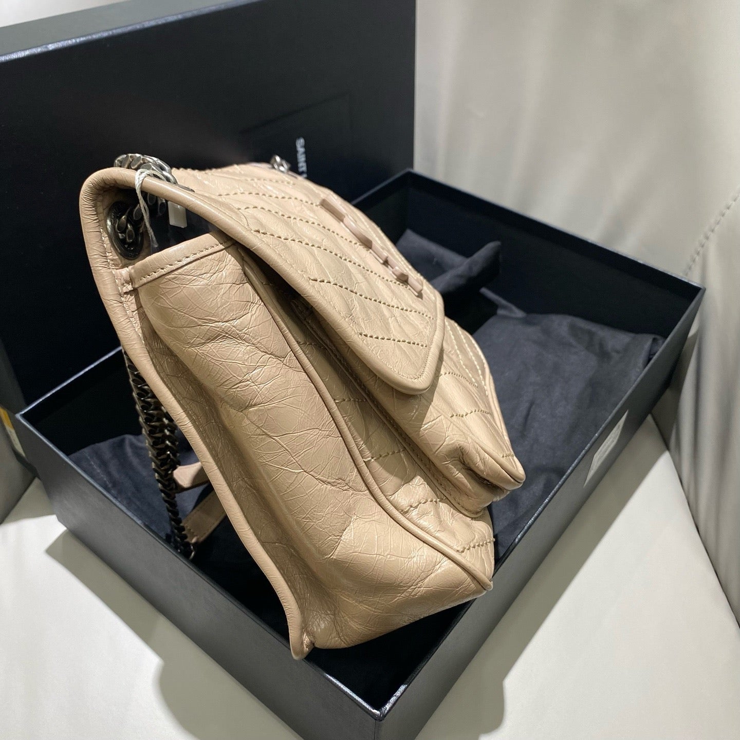 Saint Laurent - Niki - Crinkled vintage leather - Beige - (Medium)