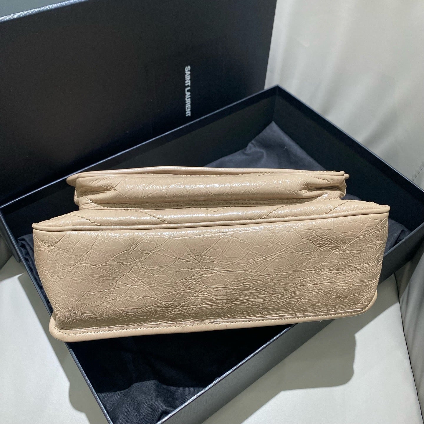Saint Laurent - Niki - Crinkled vintage leather - Beige - (Medium)