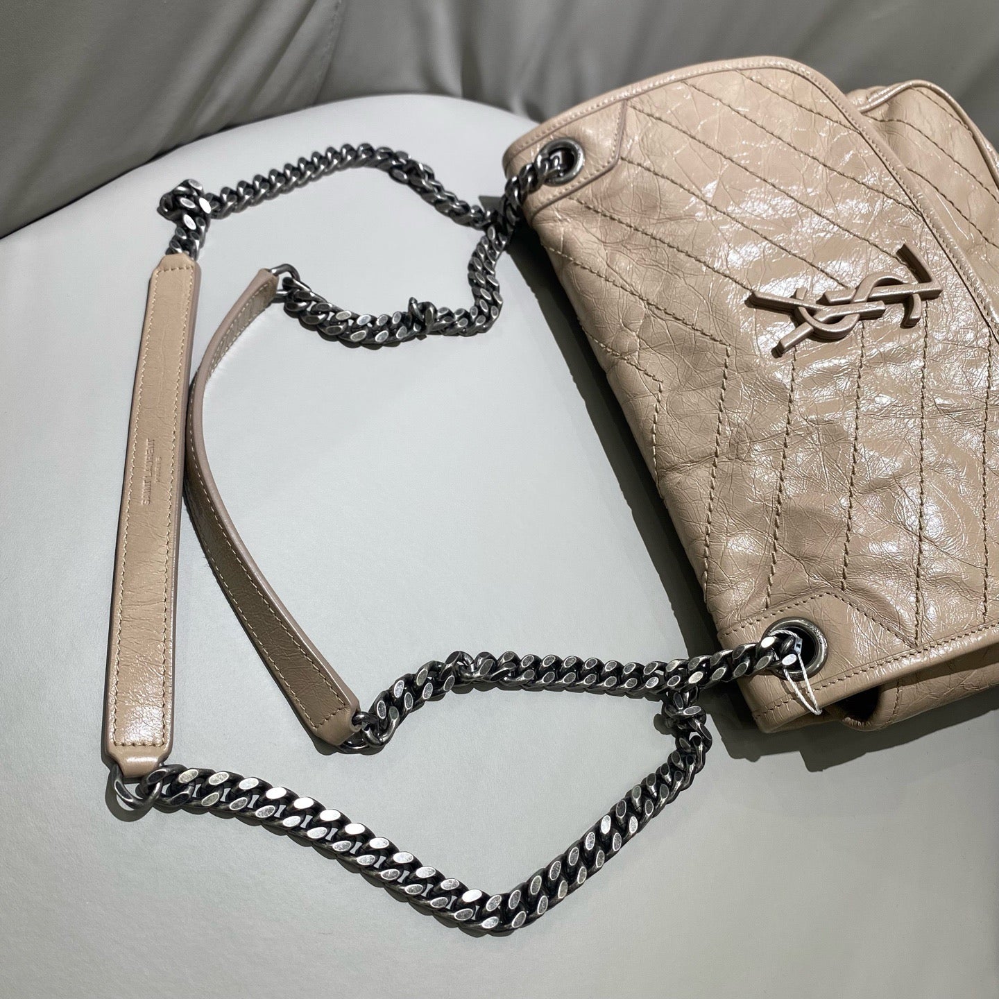 Saint Laurent - Niki - Crinkled vintage leather - Beige - (Medium)