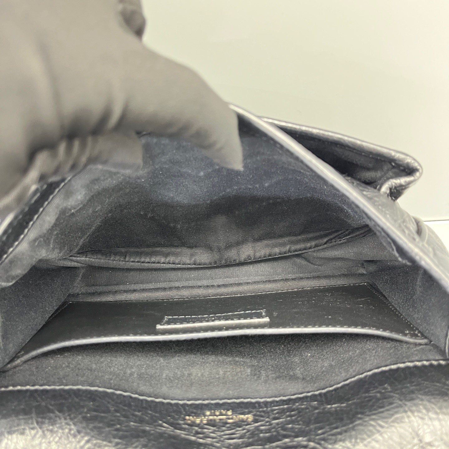 Saint Laurent - Niki - Crinkled vintage leather - Black - (Small)