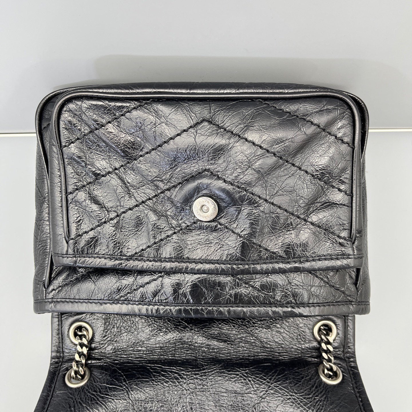 Saint Laurent - Niki - Crinkled vintage leather - Black - (Small)