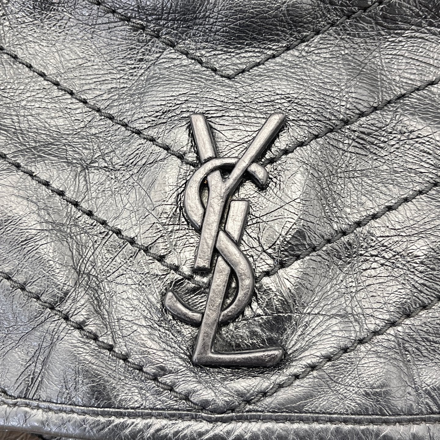 Saint Laurent - Niki - Crinkled vintage leather - Black - (Small)